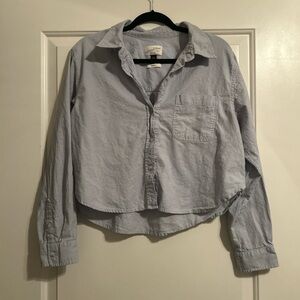 Universal Thread Light Blue Cropped Shirt